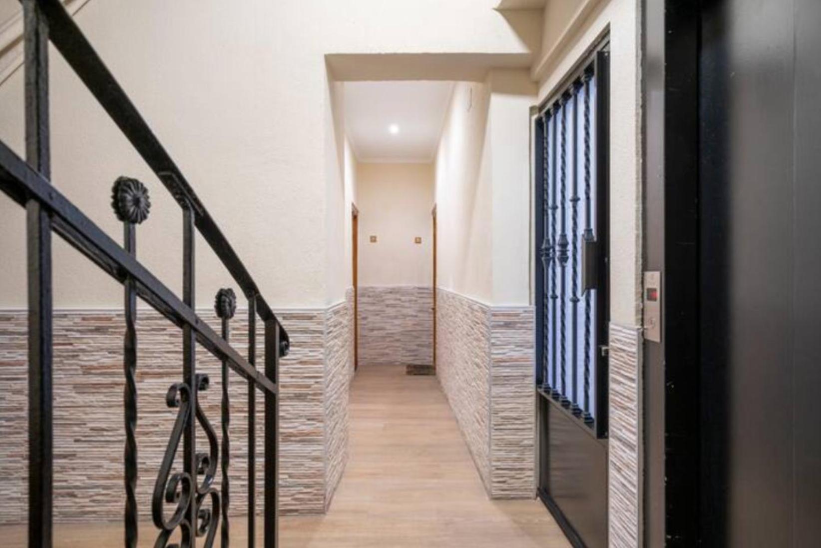 Bedroom Madrid City Center ภายนอก รูปภาพ